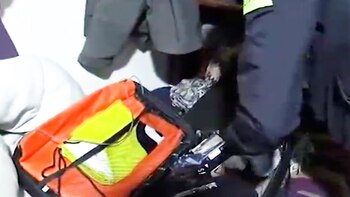 Parte del dinero encontrado en