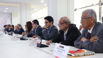 Aumento de sueldo mínimo a S/1.300: Empresarios buscan que alza se aplace al 2027