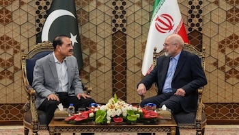 Irán avisa a EEUU que no renunciará a sus derechos mientras mantiene conversaciones de alto nivel con Pakistán