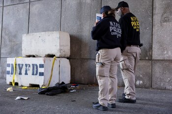 Worthy tenía diecisiete arrestos anteriores,