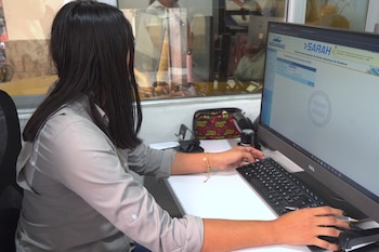 El sistema aduanero utiliza escáneres de inspección no intrusiva y gestión de riesgo para la revisión de mercancías de comercio exterior.