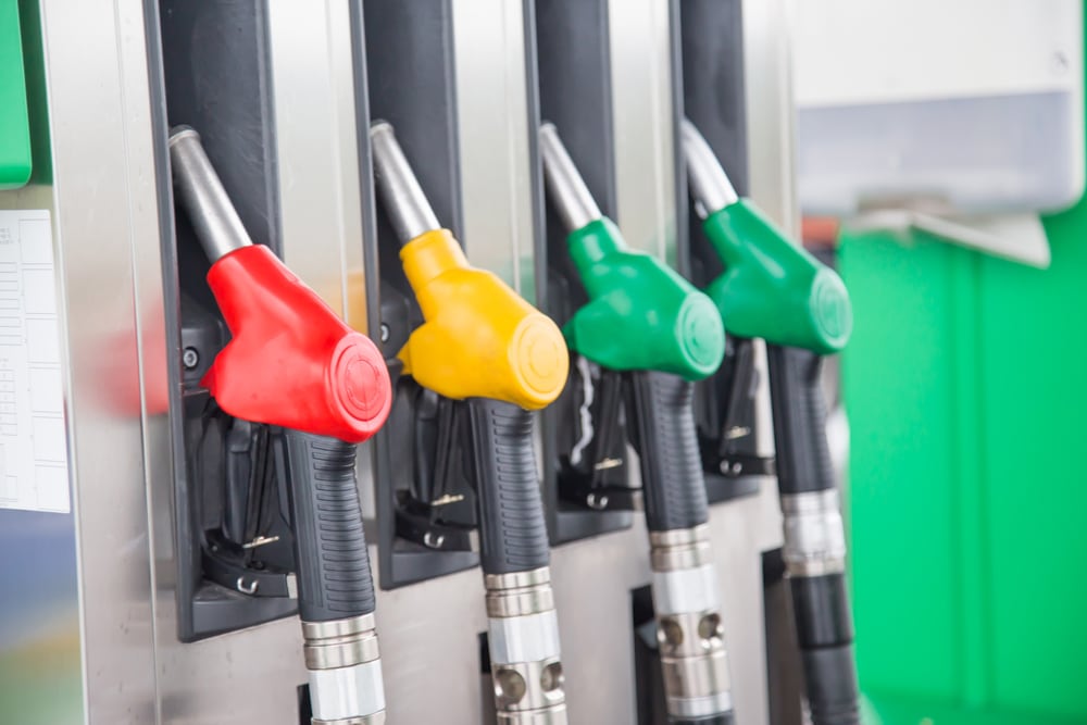 La DGEHMSV de El Salvador confirma que los precios de referencia de los combustibles se mantienen estables del 26 de mayo al 8 de junio de 2026. (Foto: Shutterstock)