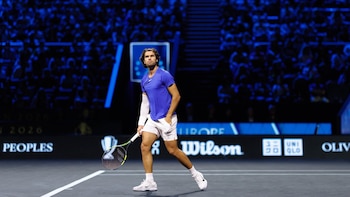 Carlos Alcaraz y Alexander Zverev corrigen el rumbo de Europa en el segundo día de Laver Cup