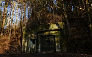 Suiza puso en marcha un proyecto de restauración de búnkeres nucleares de la Guerra Fría, en medio de las crecientes tensiones mundiales (REUTERS)