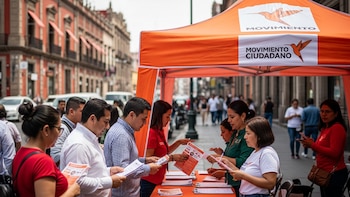 Movimiento Ciudadano coloca módulos para que usuarios se amparen ante registro obligatorio de líneas telefónicas