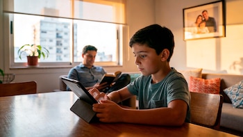 Toda persona que desee acceder