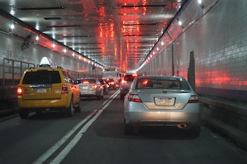 La vía que conecta el túnel con Midtown tendrá interrupciones vinculadas con las obras de la nueva terminal de autobuses.