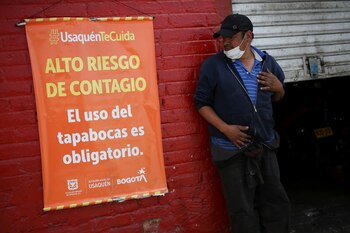 A man wearing a face