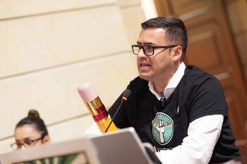 La demanda argumenta que los recursos recibidos por el partido de Salamanca han sido utilizados para su beneficio como legislador, creando un conflicto de interés - crédito @JaimeRaulSt/X