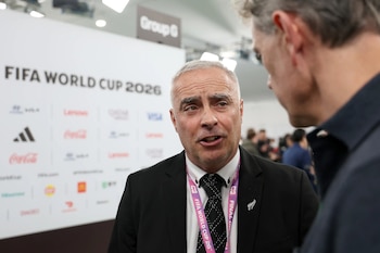 El entrenador dirigió a Nueva Zelanda sub-20 en tres mundiales consecutivos y logró la primera victoria del país en esa categoría en 2015 - crédito FIFA