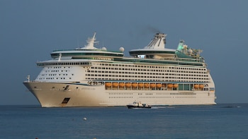 Royal Caribbean cancela cruceros del