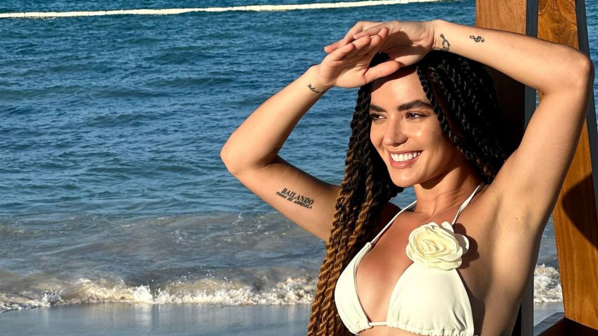 La presentadora comparte el motivo detrás de su primera cirugía estética tras una experiencia violenta - crédito @elianisgarrido/Instagram