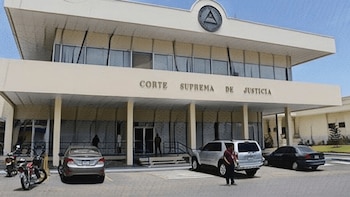 Corte Suprema de Justicia de Nicaragua reactiva a algunos abogados, pero con restricciones para ejercer