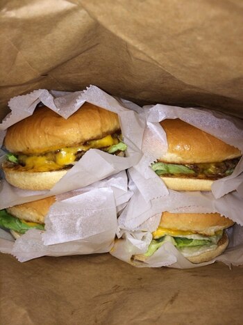 One O 'One, la hamburguesa