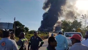 Los servicios de emergencia trabajan