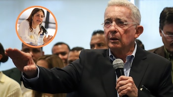 Álvaro Uribe reaccionó a la solicitud de rectificación de Iris Marín a María Clara Posada por críticas a la JEP: “No se le ponga en riesgo”