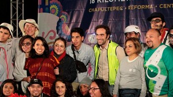 agresión a ciclista (Foto: Twitter@AntonioAlbarrn2)