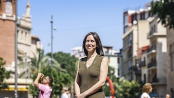 Morant pone en valor los observatorios españoles en el eclipse: "Vamos a producir ciencia útil para el resto del mundo"