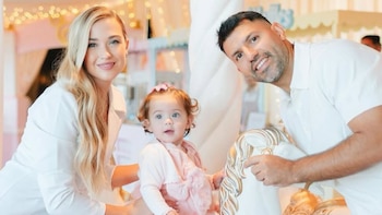 Sofía Calzetti mostró cómo su hija cuida a Sergio Kun Agüero en medio de su recuperación