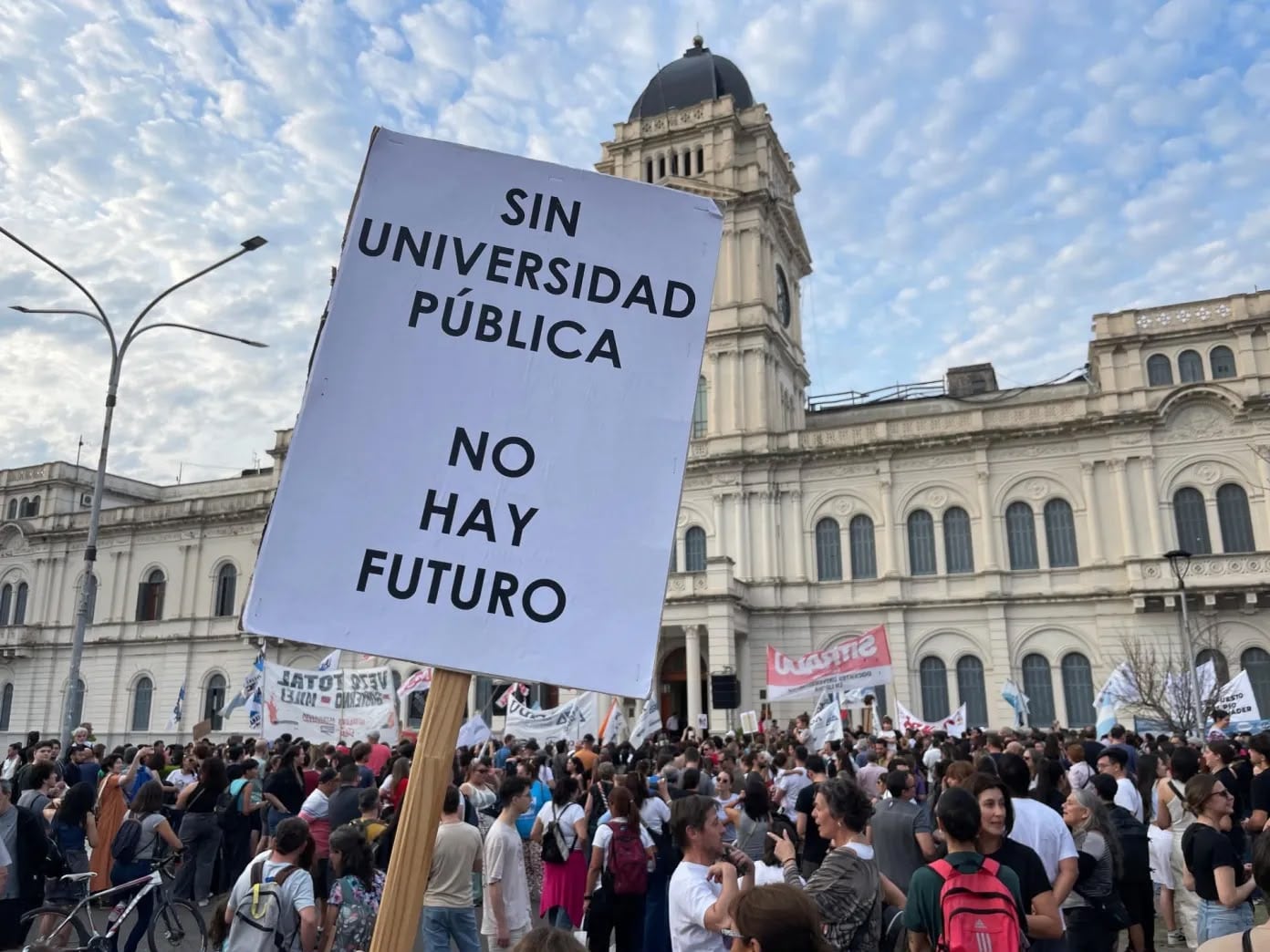 Marcha universitaria en Entre Ríos