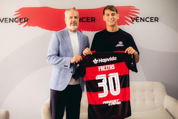 La presentación de Joaquín Freitas en Flamengo