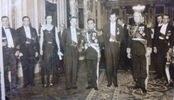 Jorge y Eduardo de Windsor en Palacio de Gobierno, junto al presidente Miguel Sánchez Cerro (Talara mi orgullo)