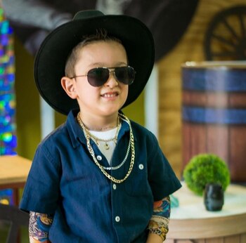 "Andy" el niño que celebró