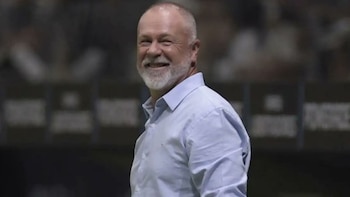 Mano Menezes rechazó dirigir a