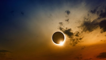 Ciencia lanza un visor web para localizar y disfrutar del eclipse solar del 12 de agosto con seguridad