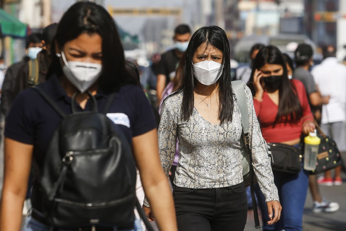 Uso de mascarillas en Perú