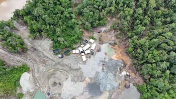Armada destruyó maquinaria para minería ilegal en el Pacífico colombiano: la afectación económica es superior a los $700 millones