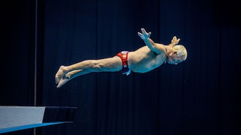 Clavadista de 71 años hizo