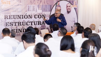 Maestros del SNTE van por