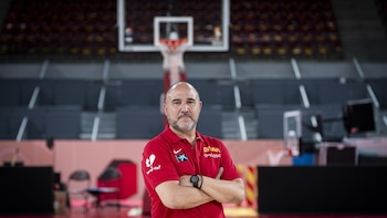 Chus Mateo: "No hay que volverse locos ni dramatizar con las derrotas"