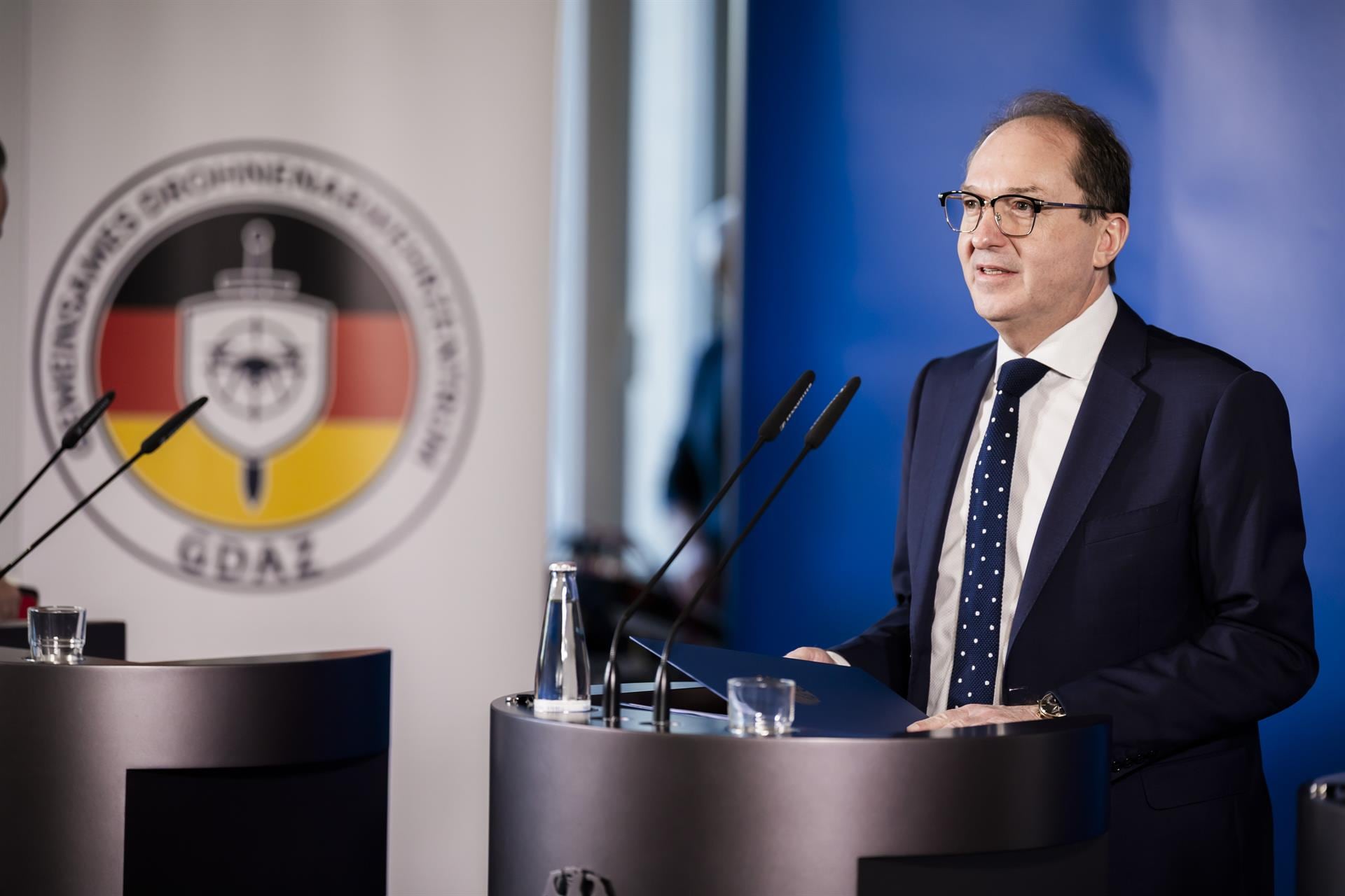Alemania endurece leyes contra "extremismo de izquierda" tras apagón masivo en Berlín