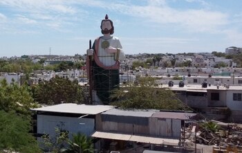Estatua gigante de San Judas
