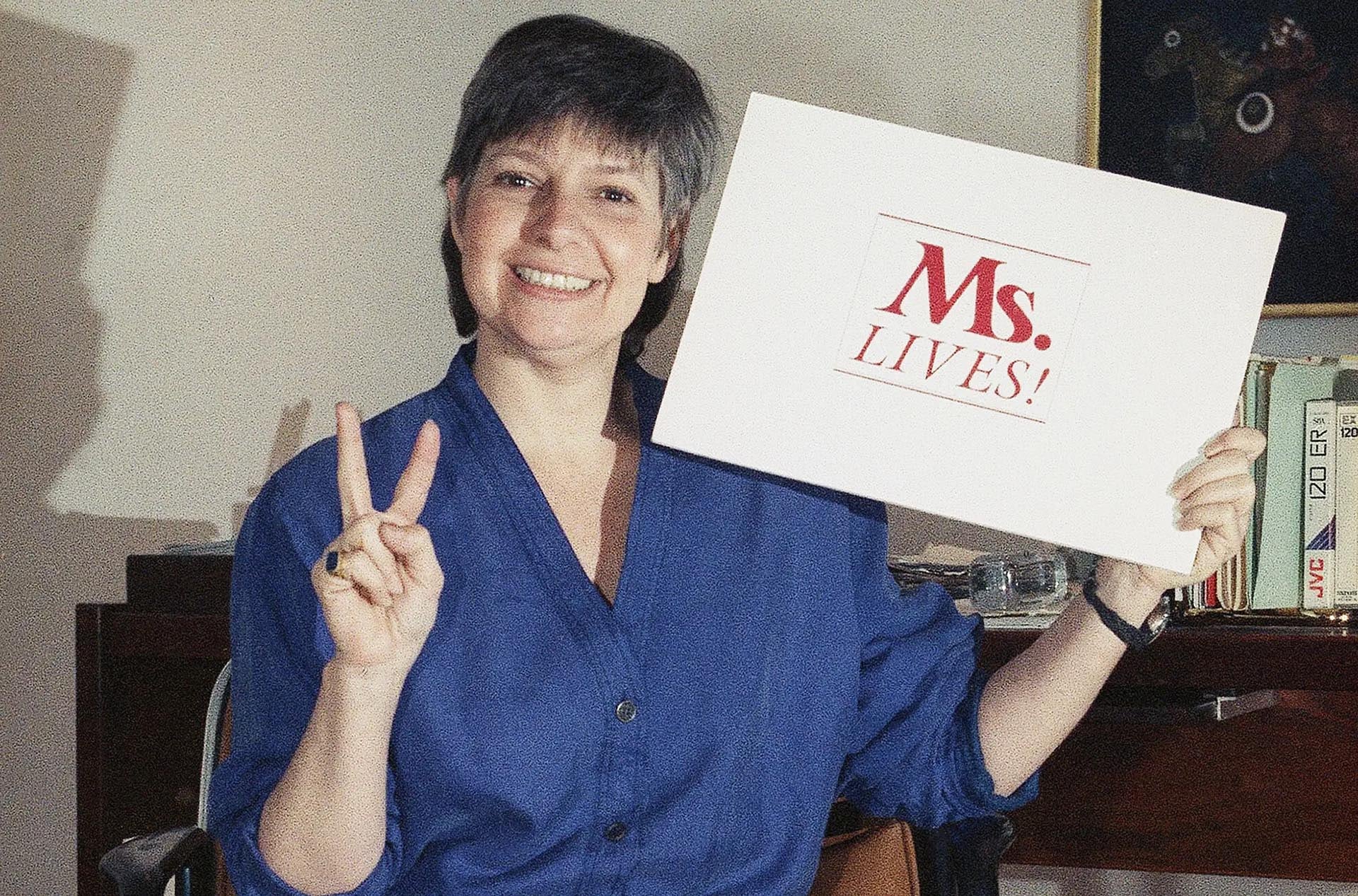 La poeta y activista dedicó más de seis décadas a transformar el movimiento feminista desde adentro (Susan Ragan/AP)