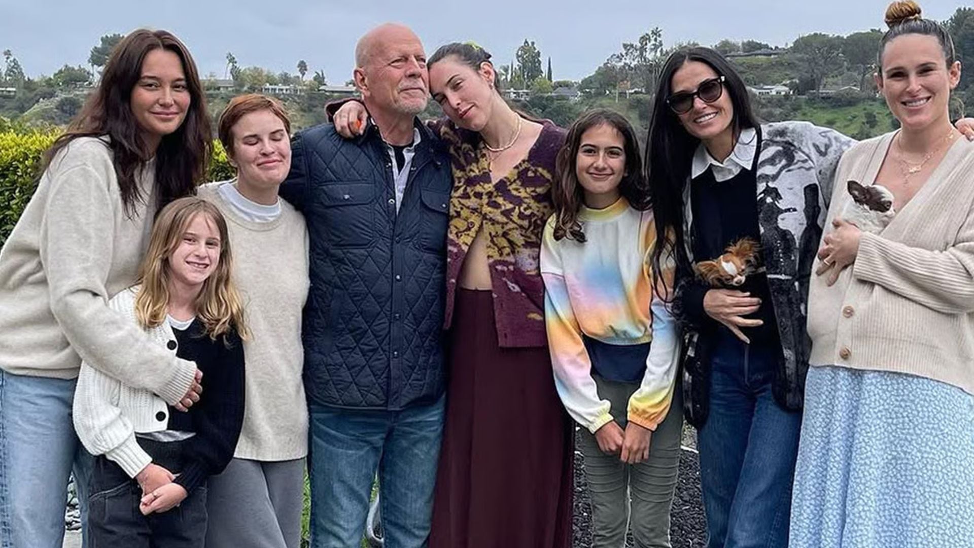 Bruce Willis se mudó a una vivienda separada cercana al hogar familiar, donde recibe cuidados las 24 horas (Instagram/@emmahemingwillis)