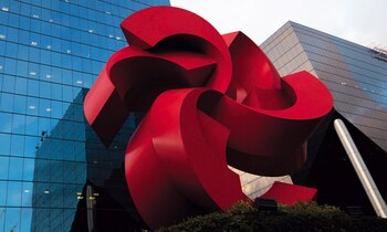 Grupo Elektra pertenece al empresario