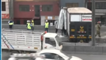 La volcadura de un camión