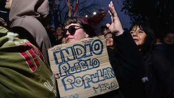 El mensaje político de una multitud unida en el histórico velatorio al Indio Solari y los síntomas de una Argentina rota