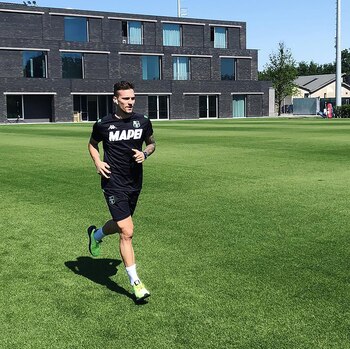 Los futbolistas comenzaron a entrenarse