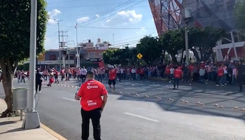 Captan pelea entre aficionados de