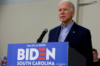 Joe Biden lidera la interna