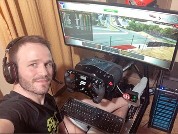 Agustín Canapino compite en carreras