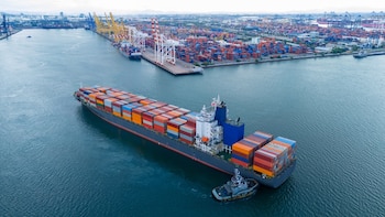 La evolución de las tarifas marítimas es seguida de cerca por importadores, exportadores y áreas de compras y abastecimiento debido a su influencia sobre los costos logísticos y la planificación de operaciones (Foto: Shutterstock)