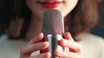 YouTube eliminó varios canales de ASMR por vínculos a contenido sexual externo