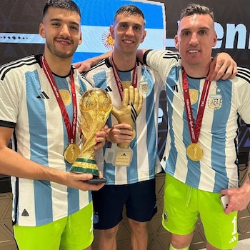 Rulli, Dibu y Armani, los