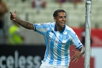 El volante celebra un gol