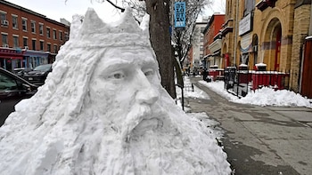 La escultura de nieve de